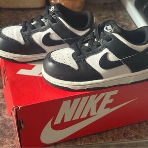 Nike Pandas 🐼 Toddler 7.5C. Fits up to 8C